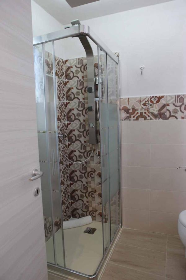 Afrodite Luxury Suite Veglie Kültér fotó