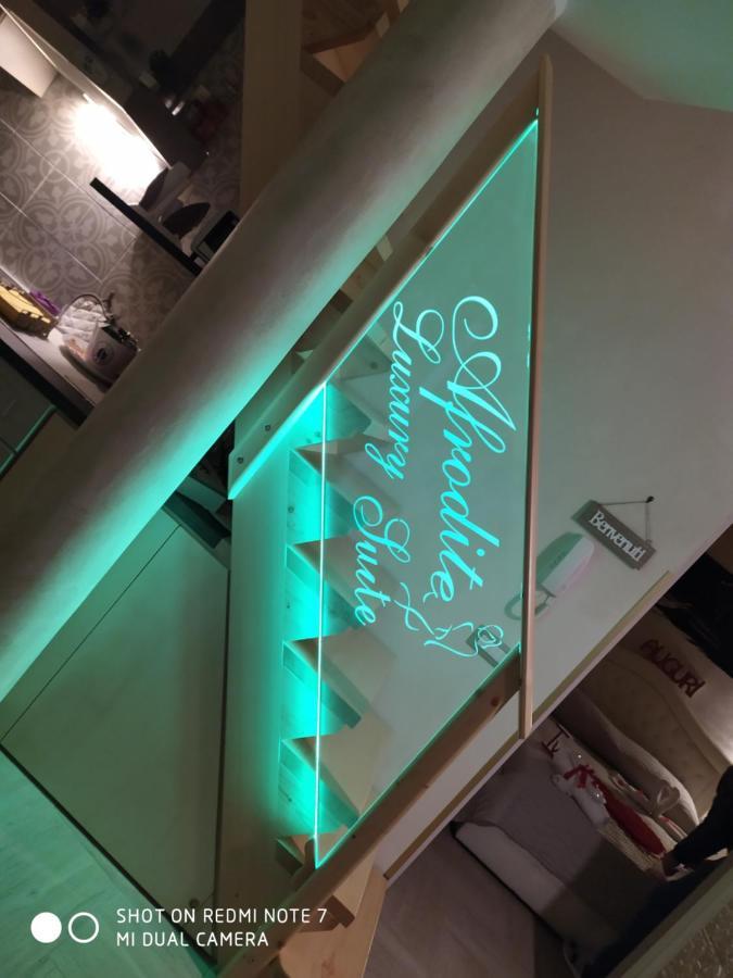 Afrodite Luxury Suite Veglie Kültér fotó