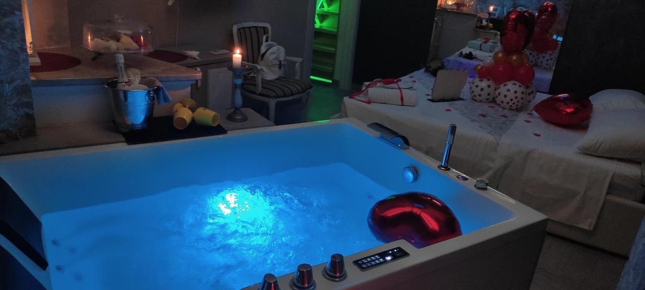 Afrodite Luxury Suite Veglie Kültér fotó